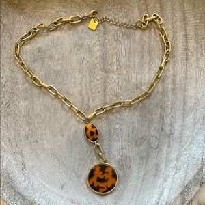 Nine West tortoise shell double disk necklace